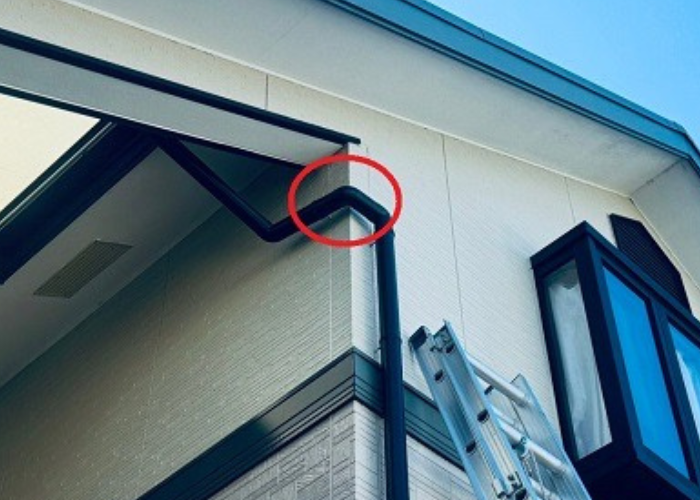 大阪市で戸建ての雨樋部分補修を行った後の様子