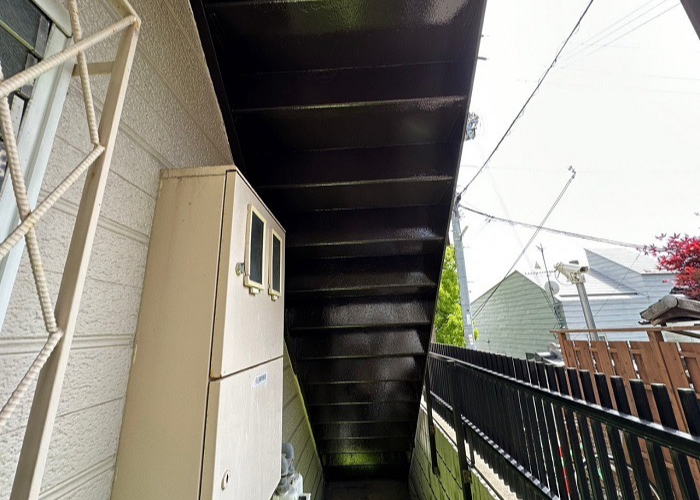 吹田市　鉄骨階段の塗装完了